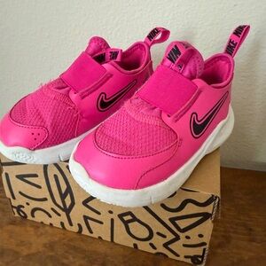 Nike Flex Runner 3 Toddler Size 7